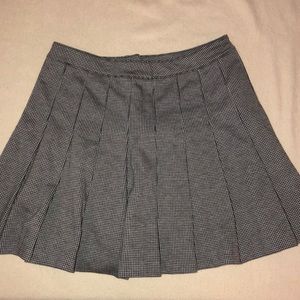 Miniskirt — houndstooth print!